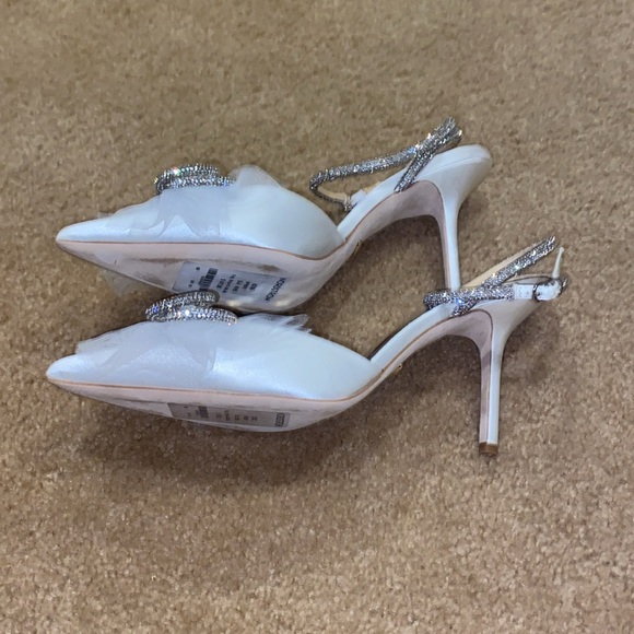 Sacred Bow Pump - Picture 5 of 6